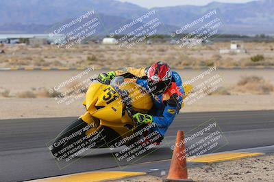 media/Dec-17-2022-SoCal Trackdays (Sat) [[224abd9271]]/Turn 9 Inside (1pm)/